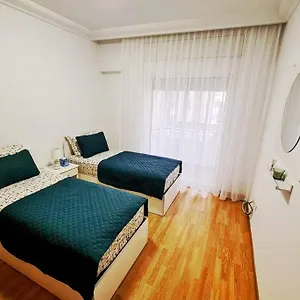 Standing En Plein Centre Apartment