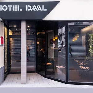 Daval 2*, París Francia