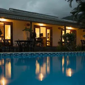 Hotel Chez Plume Anse Boileau